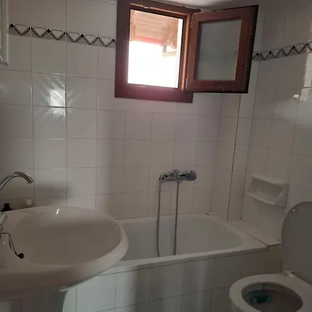 Flo Maisonette With Sea View بيت للعطل